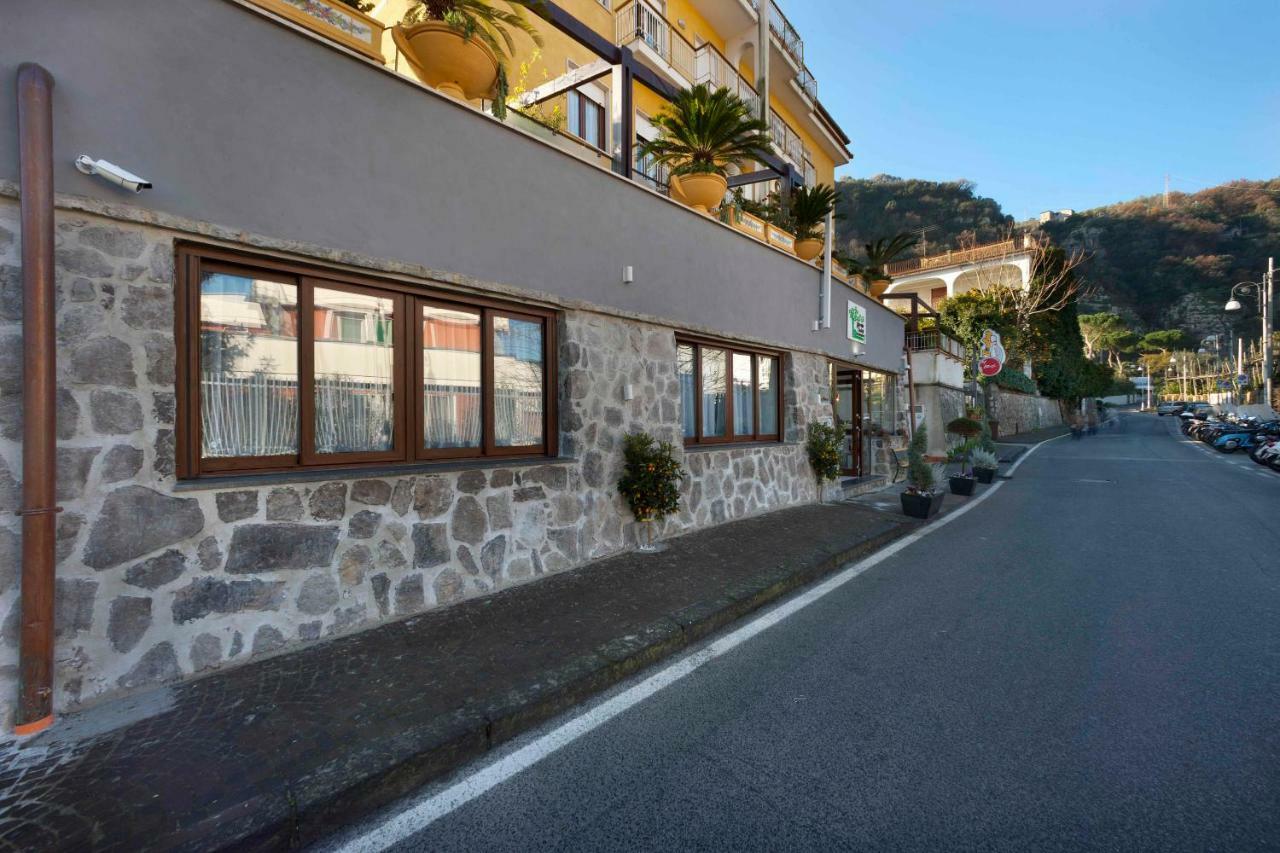 Relais Sorrento Terrace And Relax Panzió Kültér fotó